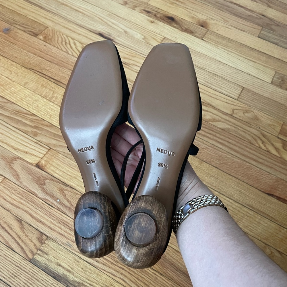 👹NWOT NEOUS Slipon Sandals Square toe ball heel cylindric Asymmetric Pumps 38.5 - Picture 9 of 10
